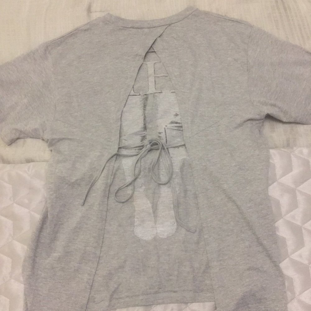 Chic Open Back Top - image 2